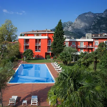 Brione 3* Riva del Garda